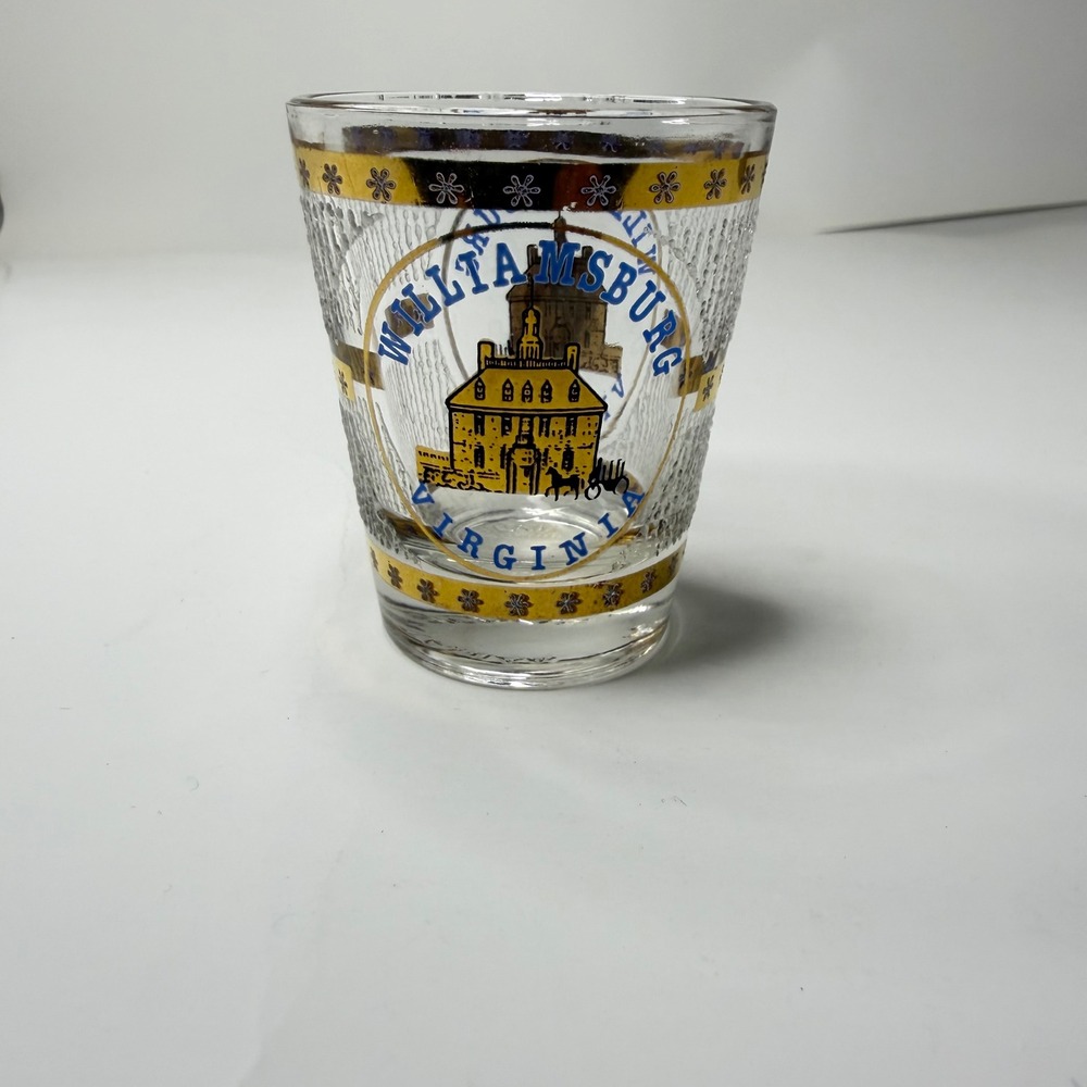 Vintage Williamsburg Virginia Souvenir Shot Glass Gold Trim Governor's Palace